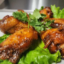 Leona Banh Mi - Garlic Fried Chicken Wings