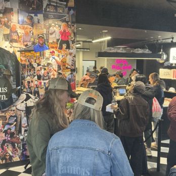 PopUp Bagels - inside - Bagels Near Me - La Jolla, California