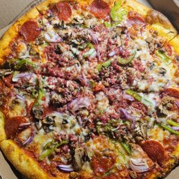 Deluxe Pizza
