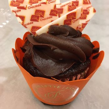 Paulette Pastelería - Un poco empalagoso para mi gusto. Excelente para los amantes del chocolate - Desserts Near Me - Guadalajara, JAL Paulette Pastelería - Un poco empalagoso para mi gusto. Excelente para los amantes del chocolate - Desserts Near Me - Guadalajara, JAL