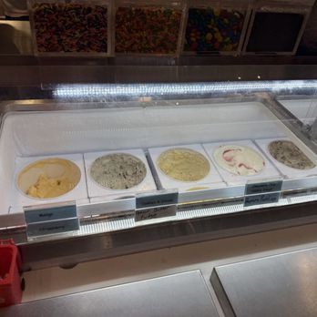 doughmaha - Desserts Near Me - Omaha, Nebraska