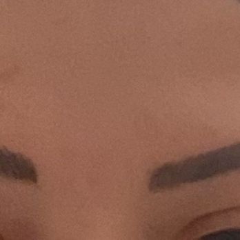 Brow Couture - Top and bottom brow uneven, artist say there is nothing to be fixed - Permanent Makeup Near Me - Pacific Grove, California