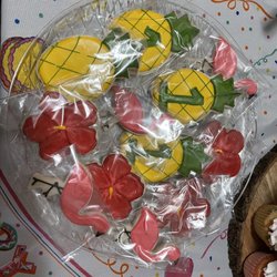 Vasi's Cafe & Bake Shop - Specialized sugar cookies