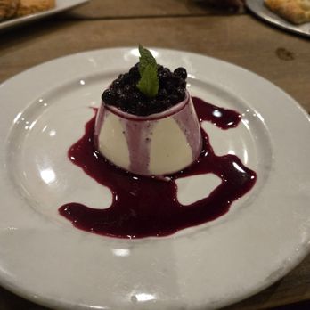 The Leaning Pear - Panna cotta - Sandwiches Near Me - Wimberley, Texas