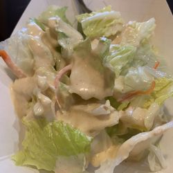 Salad with ginger dressing