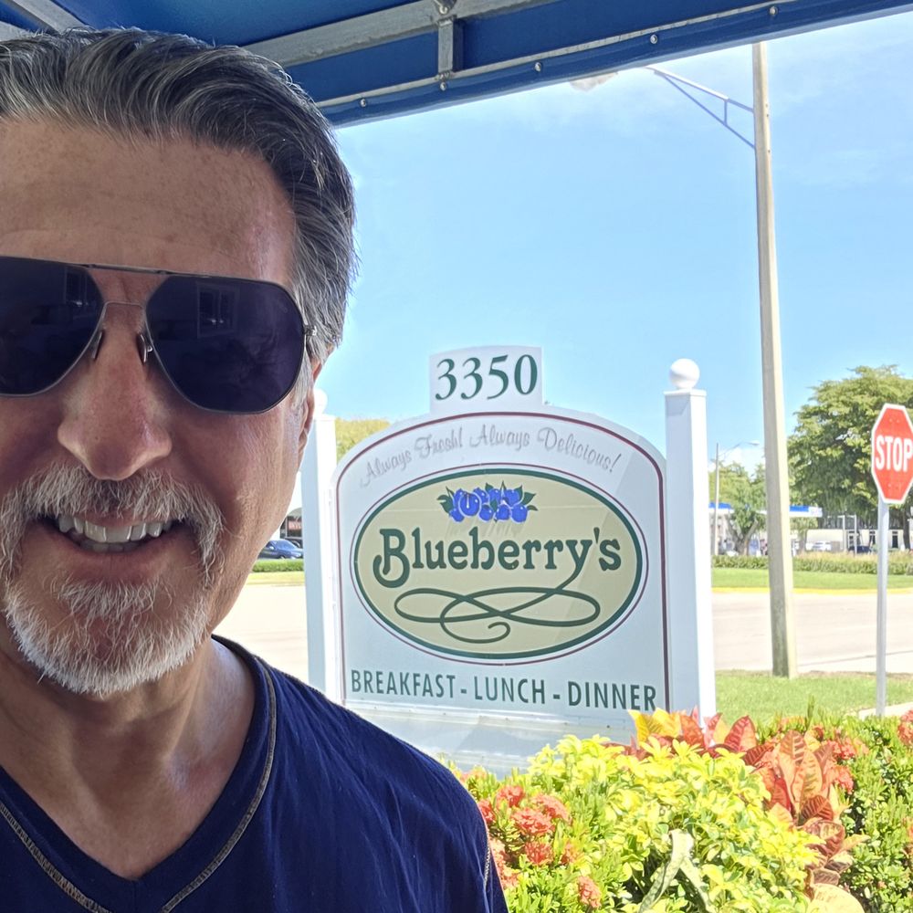 ROSARIO S. CASSATA AT BLUEBERY'S RESTAURANT FOR BREAKFAST IN NAPLES, FLORIDA. ROSARIO S. CASSATA AT BLUEBERY'S RESTAURANT FOR BREAKFAST IN NAPLES, FLORIDA.