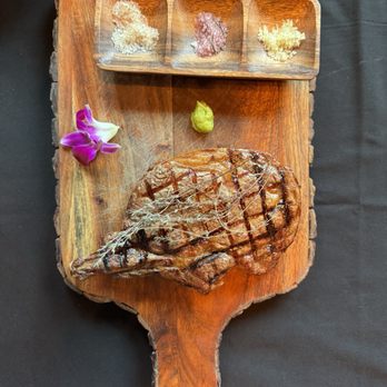 Aina Steak & Seafood - Steakhouses Near Me - Urban Honolulu, Hawaii