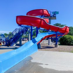 Birdland Pool - Nice open water slide
