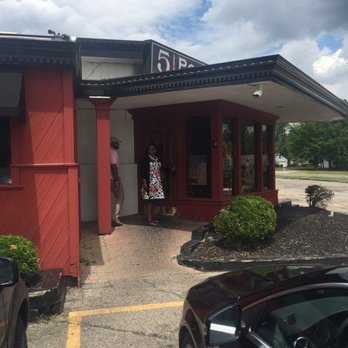 5 Points Grille - Bars Near Me - Richmond Heights, Ohio