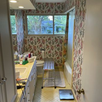Modus Walls - Main bath - Wallpapering Near Me Modus Walls - Main bath - Wallpapering Near Me