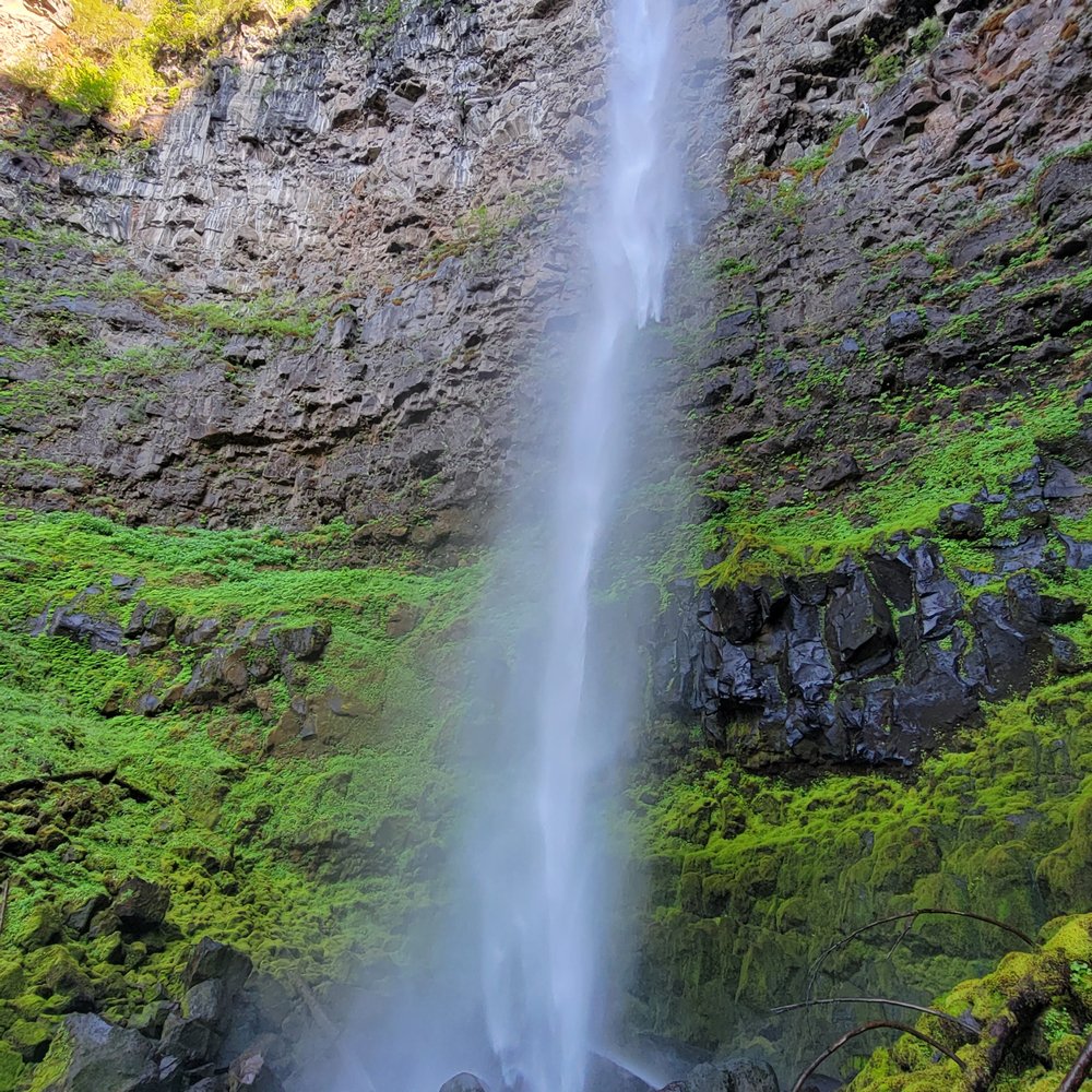 Watson Falls - Hiking Near Me - Watson Falls, Oregon Watson Falls - Hiking Near Me - Watson Falls, Oregon