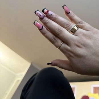 HT Nail & Spa - Nail Salons Near Me - Burbank, Illinois