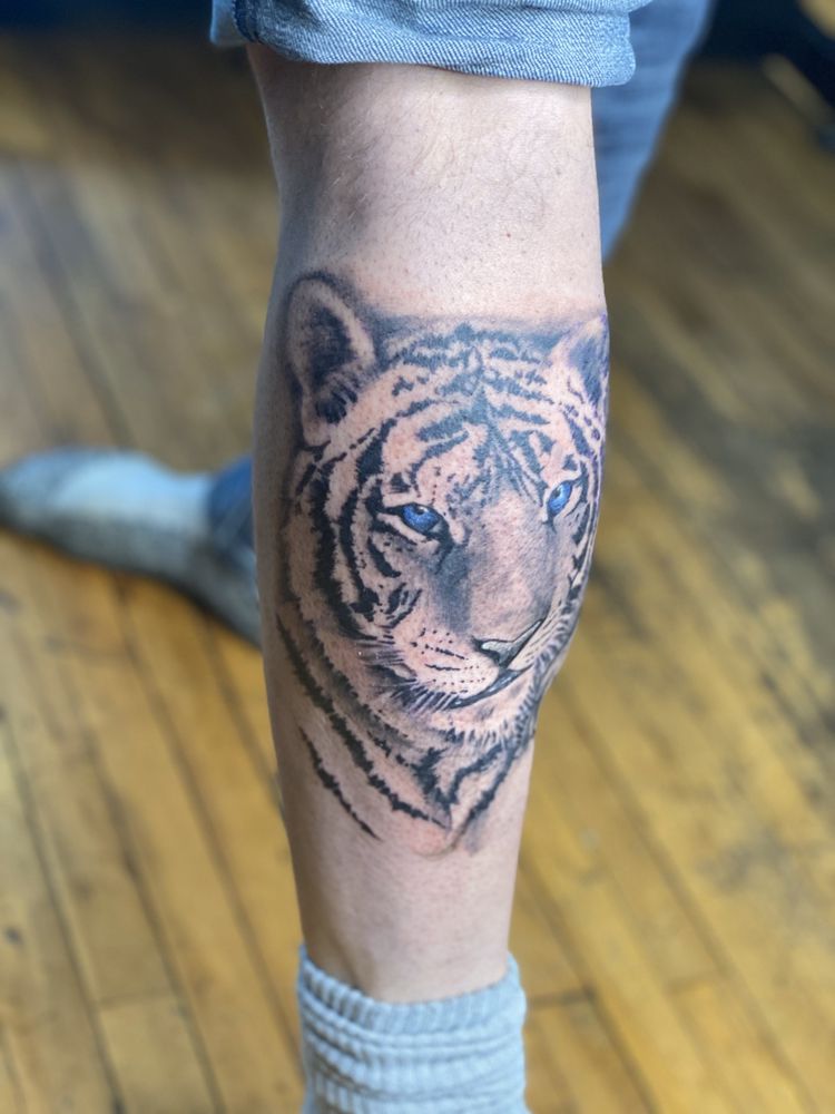 WTF ink Tattoos Logo