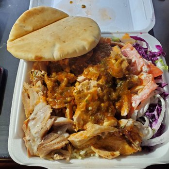 Babos Donerpoint - Chicken doner plate - Greek Near Me - York, Ontario Babos Donerpoint - Chicken doner plate - Greek Near Me - York, Ontario