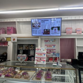 Leonard's Bakery - inside - Bakeries Near Me - Honolulu, Hawaii Leonard's Bakery - inside - Bakeries Near Me - Honolulu, Hawaii
