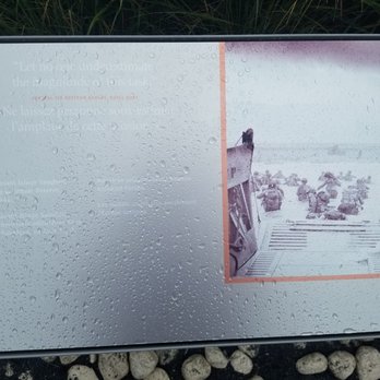 Pointe du Hoc - Landmarks & Historical Buildings Near Me
