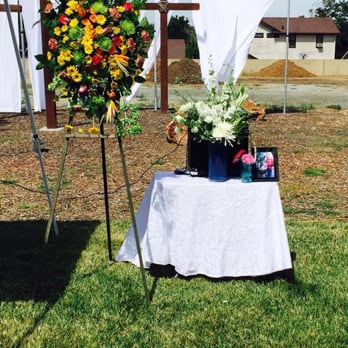 Van Florist - Custom floral Spray for my dad's Celebration of Life! So vibrant and artistic - Florists Near Me - San Jose, California Van Florist - Custom floral Spray for my dad's Celebration of Life! So vibrant and artistic - Florists Near Me - San Jose, California