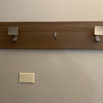 Holiday Inn Amarillo East - Came in to a broken coat hanger. - Hotels Near Me - Amarillo, Texas Holiday Inn Amarillo East - Came in to a broken coat hanger. - Hotels Near Me - Amarillo, Texas