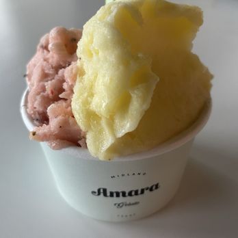 Amara Gelato - Half strawberry kiwi, pineapple mango. Very good and real fruit in the mix. - Gelato Near Me - Midland, Texas