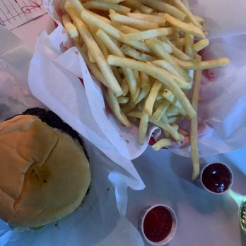 Matt's Bar - Jucy Lucy - Burgers Near Me - Minneapolis, Minnesota