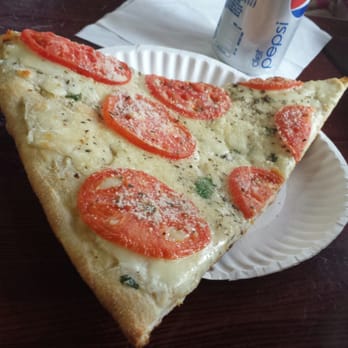 Full Moon Pizza - White Pizza slice - Pizza Near Me - Bronx, New York Full Moon Pizza - White Pizza slice - Pizza Near Me - Bronx, New York