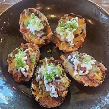 Brooks' Bar & Deck - Potato Skins - Sports Bars Near Me - Stateline, Nevada