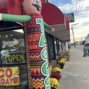 Borderline Takeout - Mexican Near Me - Tiverton, Rhode Island