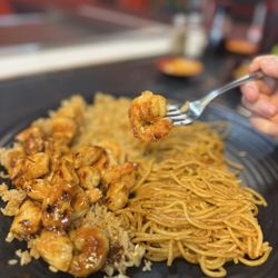 Kentzio Japanese Steakhouse & Sushi Lounge - Shrimp & Chicken