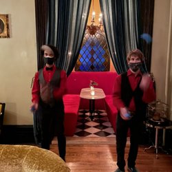 Yellow Box Circus - Jugglers