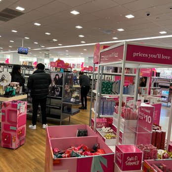 Ulta Beauty - Cosmetics & Beauty Supply Near Me - Chicago, Illinois