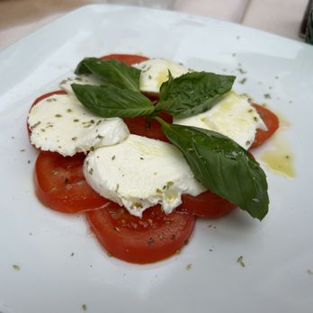 Shelter - Caprese with Buffalo Cheese - Italian Near Me - Taormina, Maine Shelter - Caprese with Buffalo Cheese - Italian Near Me - Taormina, Maine