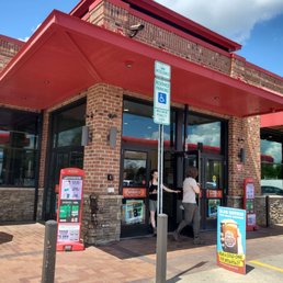 Exterior photo of Sheetz - Winston Salem, North Carolina Exterior photo of Sheetz - Winston Salem, North Carolina