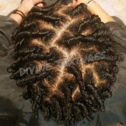 Divine Textures Holistic Hair Care - Starter locs