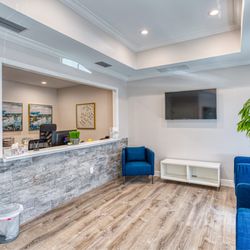 NeuroSpa - NeuroSpa Wesley Chapel Patient Welcome Area