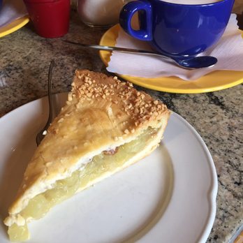 Hausbäcker - Milchkaffee und Apfelrahmkuchen - Cafes Near Me - Eberbach, BW