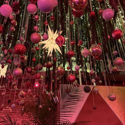 Tinsel & Tonic - Decor