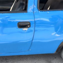 Rooster's Rentals - Rear right tire was bold and no spare tire was available