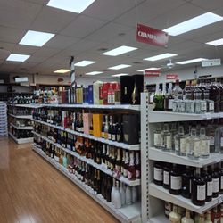 Jericho Liquor - Interior vibe
