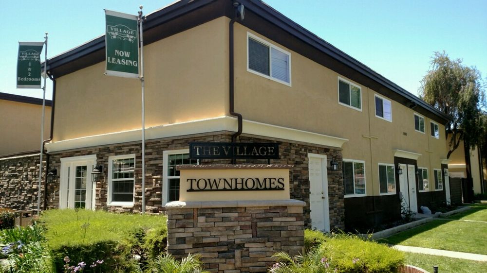 VILLAGE TOWNHOMES Updated September 2024 1004 W Cook St, Santa Maria, California