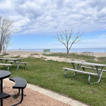 Grant Park Beach - Beaches Near Me - South Milwaukee, Wisconsin