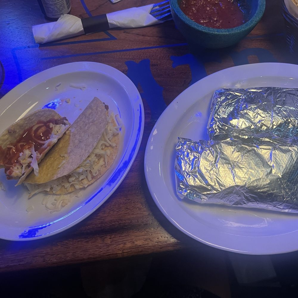 El Catrin - 2 Hard, 2 Soft Beef tacos - Mexican Near Me - St. Louis, Missouri El Catrin - 2 Hard, 2 Soft Beef tacos - Mexican Near Me - St. Louis, Missouri