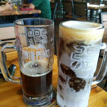 Twin Peaks - As you can see cold beer Happy hour 3.50 a mug - New American Near Me - Fort Worth, Texas Twin Peaks - As you can see cold beer Happy hour 3.50 a mug - New American Near Me - Fort Worth, Texas