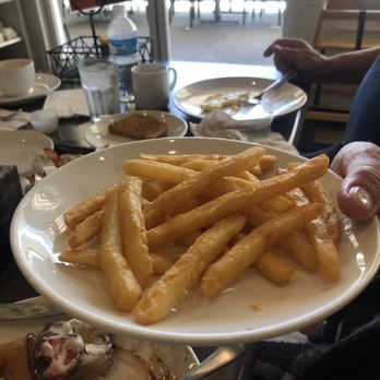 Broken Yolk Cafe - Pitiful side of fries - Breakfast & Brunch Near Me - Del Mar, California