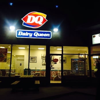 Dairy Queen Ltd Brazier - Store front to avoid.  See my review - Fast Food Near Me - Etobicoke, Ontario