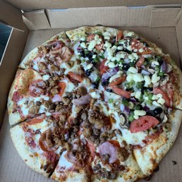 1/2 Roadrunner & 1/2 Z-28 pie. Just lovely on regular crust!