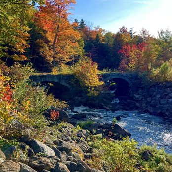 Stone Arch Bridge - Gorgeous little bridge 10/5/23 - Landmarks & Historical Buildings Near Me - Stoddard, New Hampshire