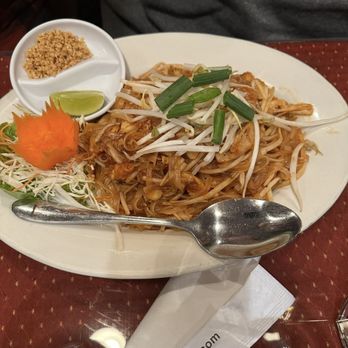 BANGKOK Thai & Sushi Restaurant - Pad Thai - Sushi Bars Near Me - Algonquin, Illinois