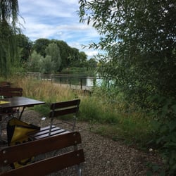 Rheinschneck - Lakeside beer garden