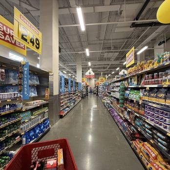 Grocery Outlet - Wellness & Dog Aisle - Grocery Near Me - Falls Church, Virginia Grocery Outlet - Wellness & Dog Aisle - Grocery Near Me - Falls Church, Virginia