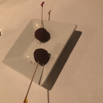 Dudley's on Short - Chocolate truffles - American Near Me - Lexington, Kentucky Dudley's on Short - Chocolate truffles - American Near Me - Lexington, Kentucky